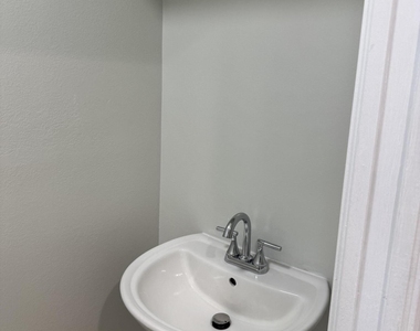14917 Tangelo Boulevard - Photo Thumbnail 9