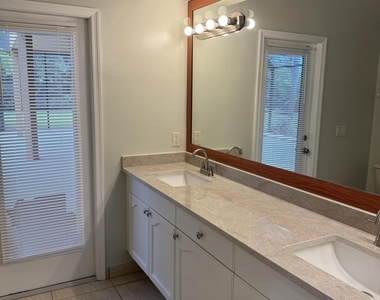 14917 Tangelo Boulevard - Photo Thumbnail 18