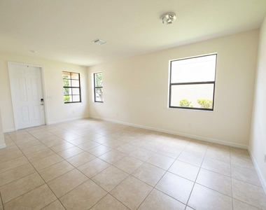 15503 Sw 40th Street - Photo Thumbnail 4