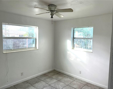 4340 Nw 59th Court - Photo Thumbnail 13