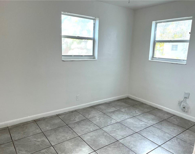 4340 Nw 59th Court - Photo Thumbnail 11