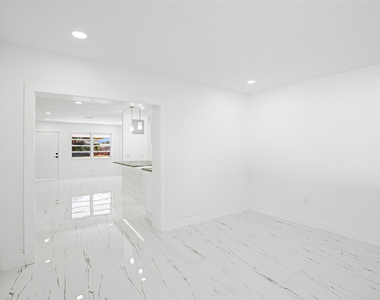 1437 Sw 1st Avenue - Photo Thumbnail 8