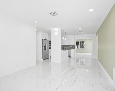 1437 Sw 1st Avenue - Photo Thumbnail 1