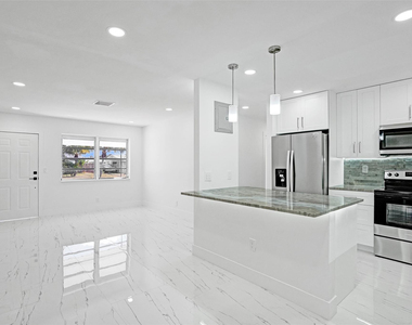1437 Sw 1st Avenue - Photo Thumbnail 6