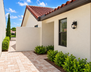 21460 Laguna Drive - Photo Thumbnail 3