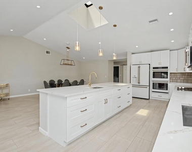 21460 Laguna Drive - Photo Thumbnail 12