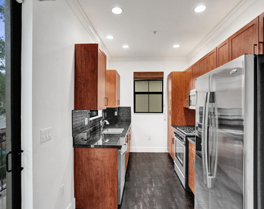 12662 Nw 32nd Place - Photo Thumbnail 3