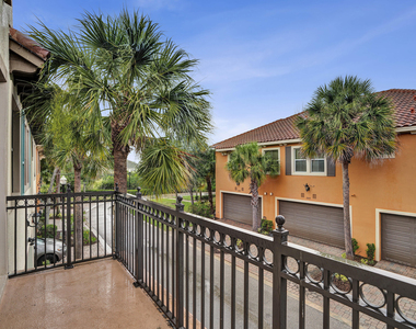 12662 Nw 32nd Place - Photo Thumbnail 32