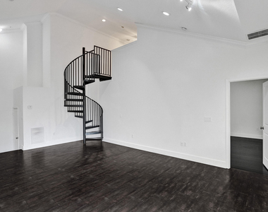 12662 Nw 32nd Place - Photo Thumbnail 7