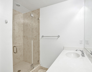 12662 Nw 32nd Place - Photo Thumbnail 14