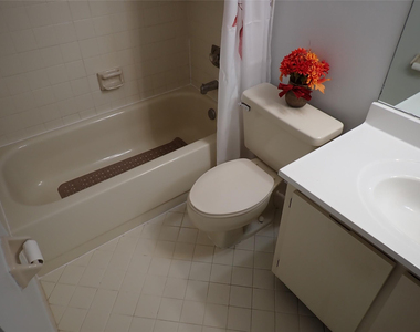 106 Lake Emerald Drive - Photo Thumbnail 9