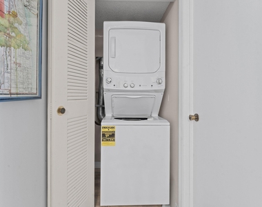 1502 Pinecrest Circle - Photo Thumbnail 23
