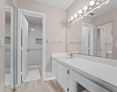 1502 Pinecrest Circle - Photo Thumbnail 19