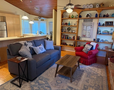 1941 W Shell Lane - Photo Thumbnail 4