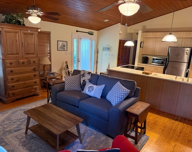 1941 W Shell Lane - Photo Thumbnail 5