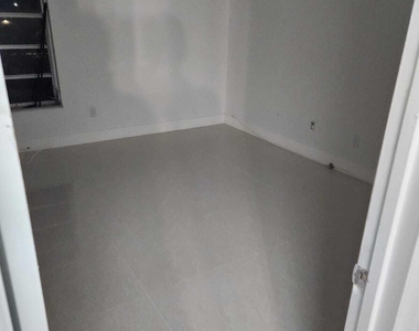 8801 W Flagler Street - Photo Thumbnail 11