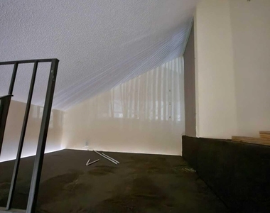 8801 W Flagler Street - Photo Thumbnail 3
