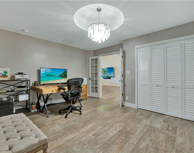 2711 Boone Drive - Photo Thumbnail 22