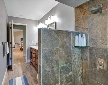 2711 Boone Drive - Photo Thumbnail 27