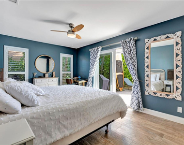 2711 Boone Drive - Photo Thumbnail 16