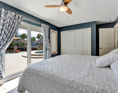 2711 Boone Drive - Photo Thumbnail 17
