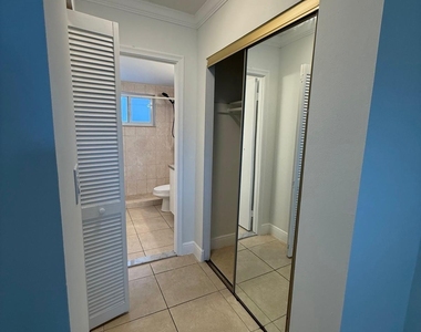 7732 Camino Real - Photo Thumbnail 10
