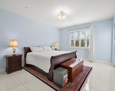 4980 Nw 15th Avenue - Photo Thumbnail 12