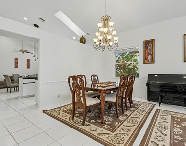 6219 Evian Place - Photo Thumbnail 14
