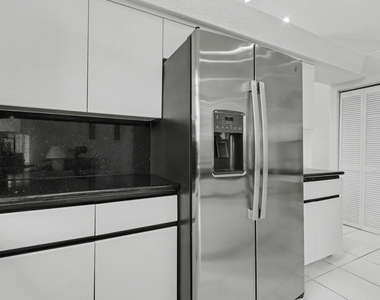 6219 Evian Place - Photo Thumbnail 21