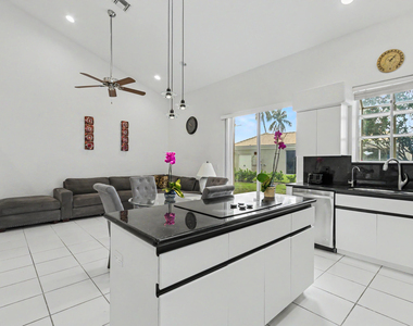 6219 Evian Place - Photo Thumbnail 23