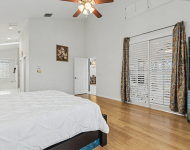 6219 Evian Place - Photo Thumbnail 32
