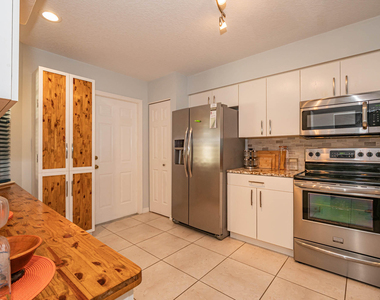 559 6th Street - Photo Thumbnail 15