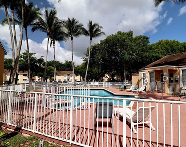 8121 Sw 21st Court - Photo Thumbnail 20