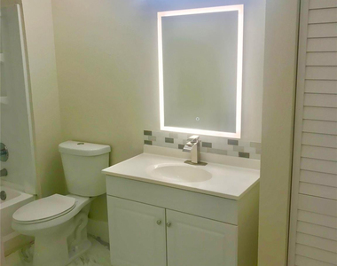 8121 Sw 21st Court - Photo Thumbnail 10