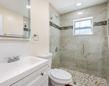 3914 Serubi Avenue - Photo Thumbnail 8