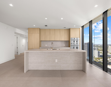 700 Ne 24th Street - Photo Thumbnail 11