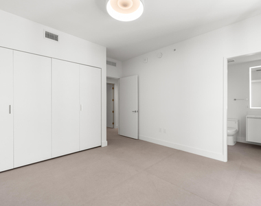 700 Ne 24th Street - Photo Thumbnail 36