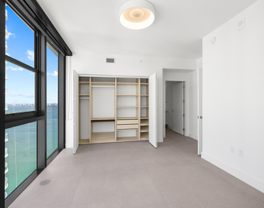 700 Ne 24th Street - Photo Thumbnail 45