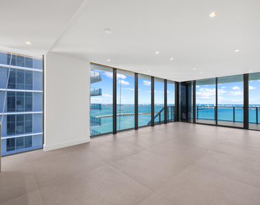 700 Ne 24th Street - Photo Thumbnail 13