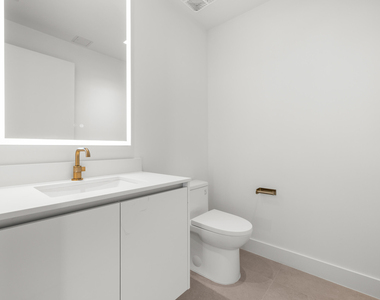 700 Ne 24th Street - Photo Thumbnail 6