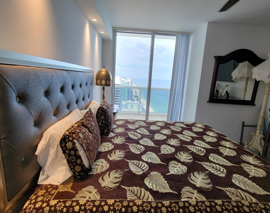 1830 S Ocean Drive - Photo Thumbnail 11