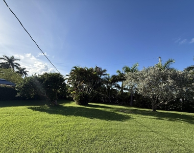 651 Oak Street - Photo Thumbnail 12