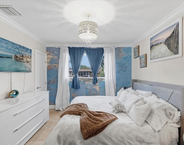 707 Sw 3rd Avenue - Photo Thumbnail 7