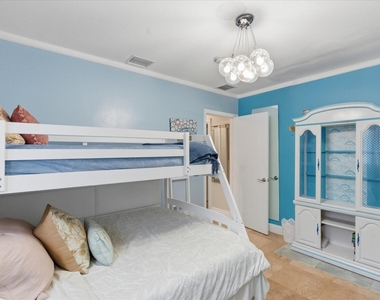 707 Sw 3rd Avenue - Photo Thumbnail 14