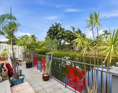 707 Sw 3rd Avenue - Photo Thumbnail 22