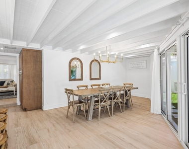 511 Se 9th Avenue - Photo Thumbnail 9