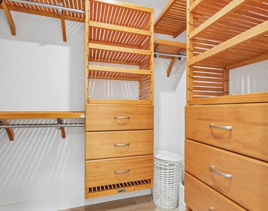 511 Se 9th Avenue - Photo Thumbnail 19