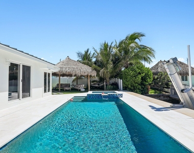 511 Se 9th Avenue - Photo Thumbnail 4
