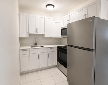 5141 Ne 18th Avenue - Photo Thumbnail 1