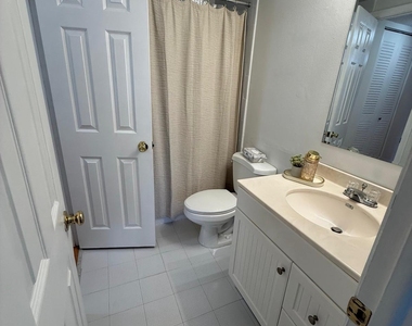 7820 Camino Real - Photo Thumbnail 6